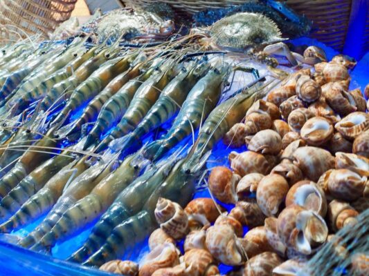 Livestream Bán Hải Sản Trên TikTok - 5 Mẹo Chốt Đơn Hiệu Quả 2025 4 Chọn Lựa Mặt Hàng Hải Sản Phù Hợp - Một Lưu Ý Không Thể Bỏ Qua Khi Livestream Tiktok