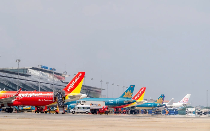 Tình Hình Giá Vé Máy Bay Tháng 4: Hàng Không Giảm Chuyến Và Những Thách Thức Cho Người Đi Du Lịch 1 Vé Máy Bay Tháng 4