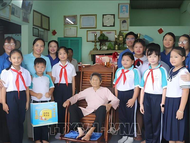 Ngày 27/07 Là Ngày Gì? Nguồn Gốc, Ý Nghĩa Và 5 Hoạt Động Tri Ân 5 Thế hệ trẻ phát huy truyền thống uống nước nhớ nguồn ngày 27/07 (st)