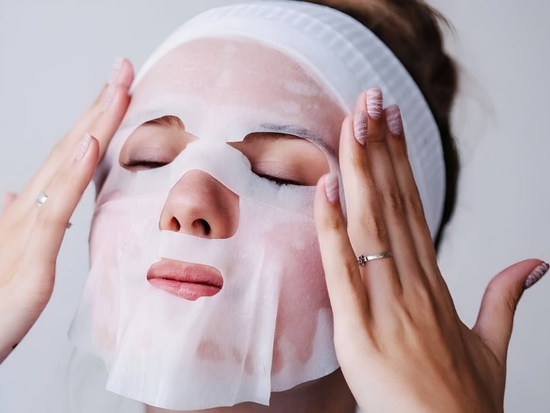 7 Bí Quyết Chăm Sóc Da Khô Nắng Gắt Chuyển Mùa Rạng Rỡ 1 bí quyết chăm sóc da khô nắng gắt chuyển mùa