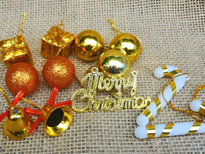 7 Cách Trang Trí Cây Thông Noel Đẹp, Độc Đáo Chuẩn Decor 2 cách trang trí cây thông noel